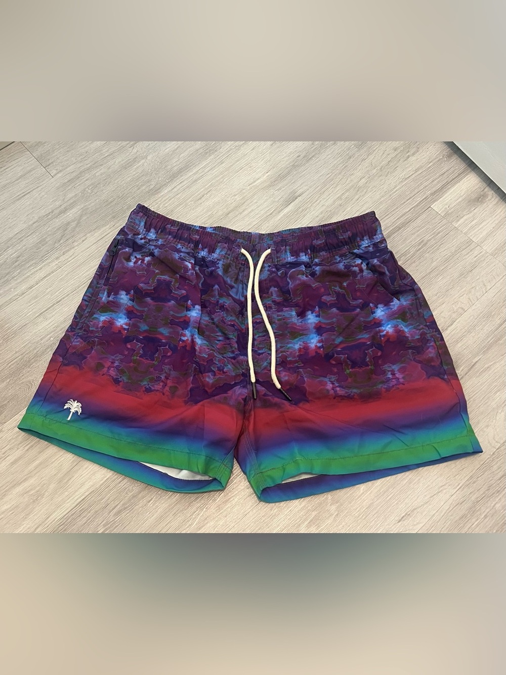 NWT OAS Men's Purple Haze Gradient Swim Shorts – Medium